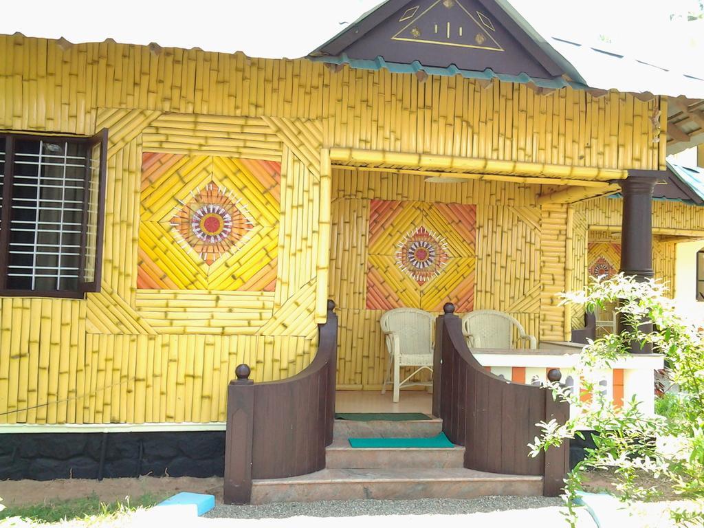 La Mirban Otel Varkala Oda fotoğraf
